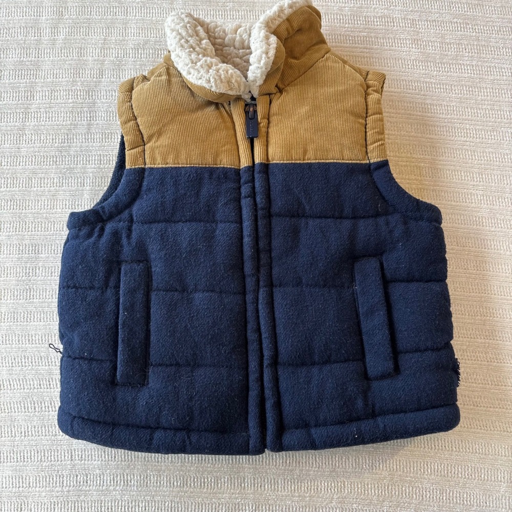 Old Navy Baby Sherpa Collar Corduroy Puffer Vest Navy Tan 3-6 Months 738019-00